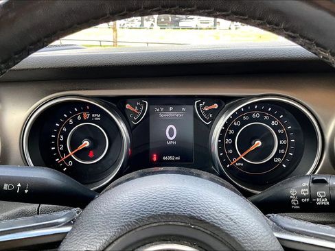 Used 2018 Jeep Wrangler Unlimited Sport S AWD/4WD image 18