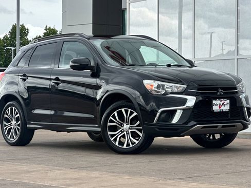 Used 2018 Mitsubishi Outlander Sport SEL AWD/4WD image 2