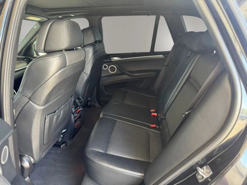 Used 2011 BMW X5 M xDrive Sport Utility 4D image 11