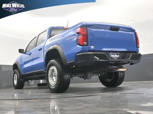 Used 2025 Chevrolet Colorado ZR2 w/ Technology Package AWD/4WD image 21