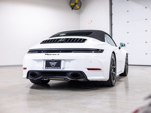 Used 2026 Porsche 911 Carrera S RWD image 4