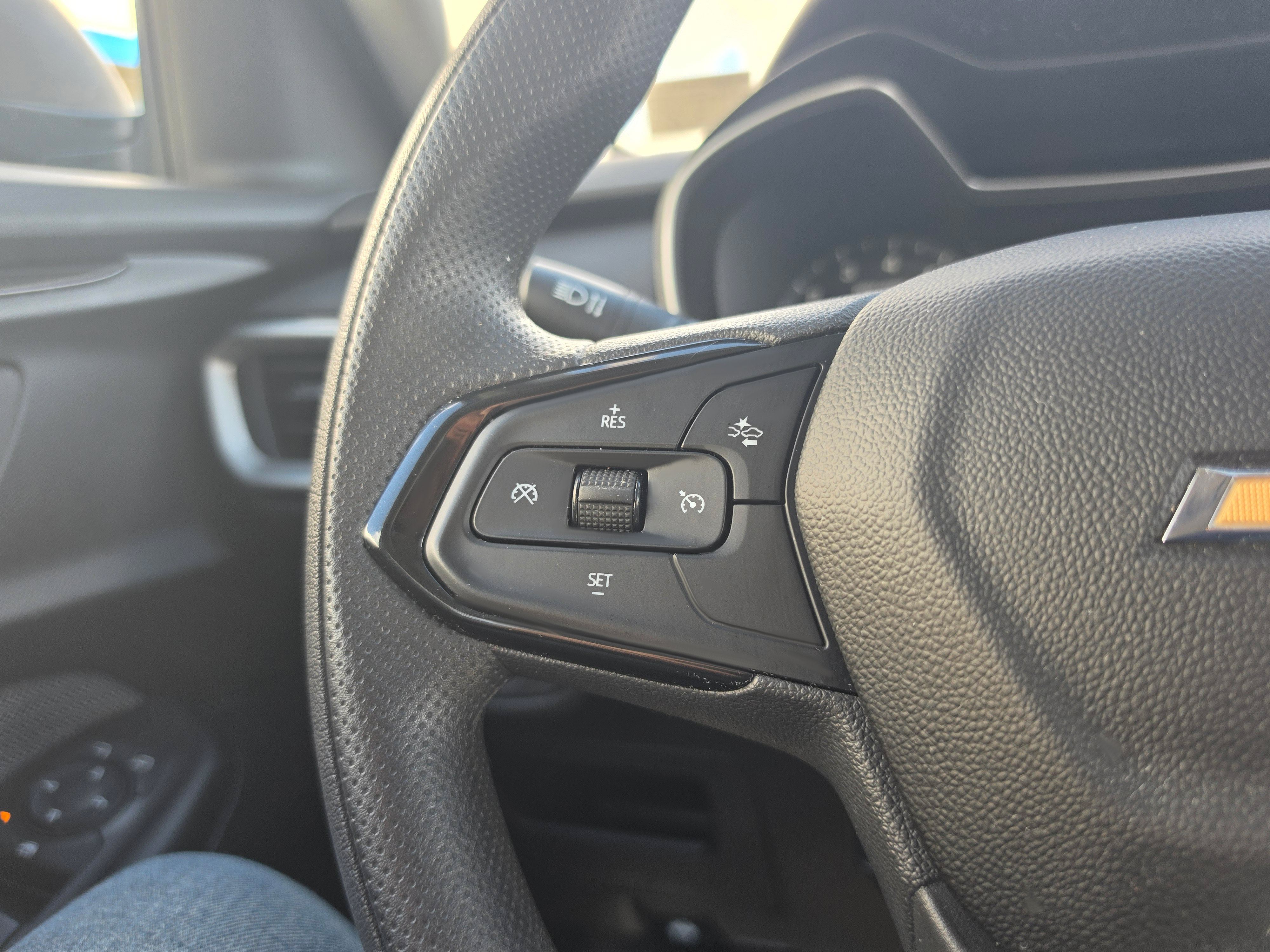 Used 2023 Chevrolet TrailBlazer LS FWD image 19