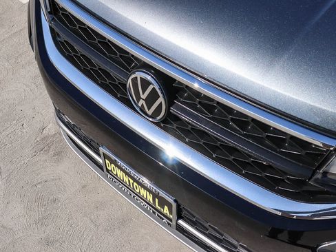 Used 2023 Volkswagen Taos S image 8