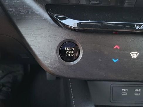 New 2025 Nissan Murano SL image 15