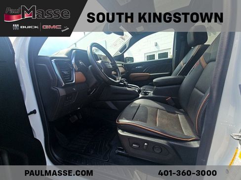 Used 2023 GMC Canyon AT4 w/ AT4 Premium Package AWD/4WD image 14