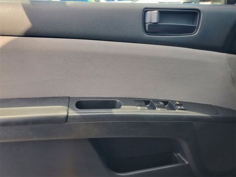 Used 2012 Nissan Sentra 2.0 image 17