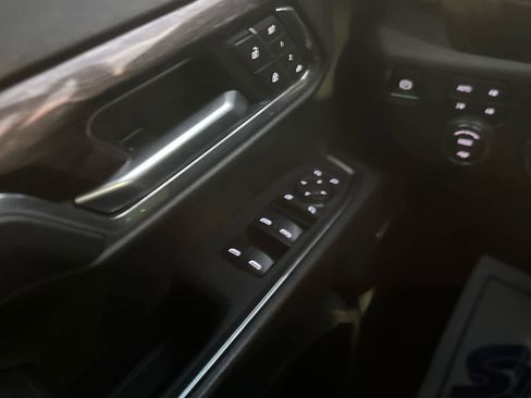 Used 2023 Chevrolet Silverado 1500 LTZ w/ LTZ Premium Package image 17