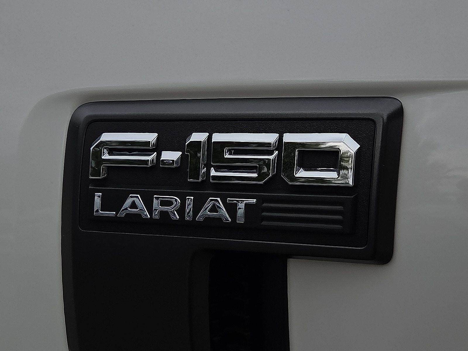 Certified 2022 Ford F150 Lariat AWD/4WD image 9