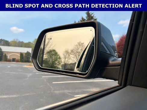 Used 2021 GMC Acadia Denali w/ Denali Technology Package image 8