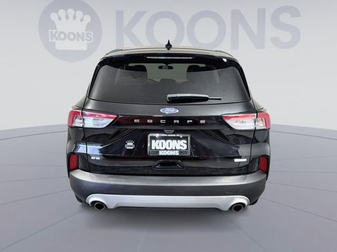 Used 2020 Ford Escape SE image 5
