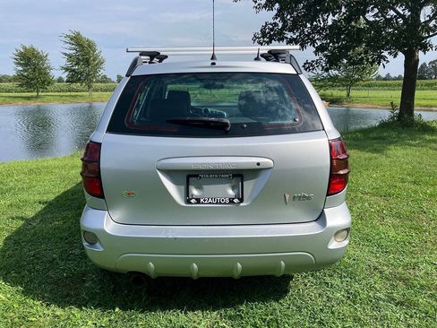 Used 2007 Pontiac Vibe w/ Sun And Sound Package FWD image 8