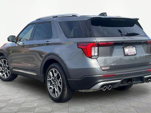 Used 2025 Ford Explorer Platinum w/ Ultimate Package RWD image 10