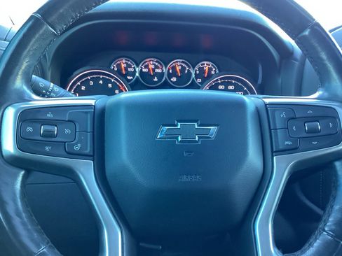 Used 2021 Chevrolet Silverado 1500 LT Trail Boss w/ Convenience Package II image 12