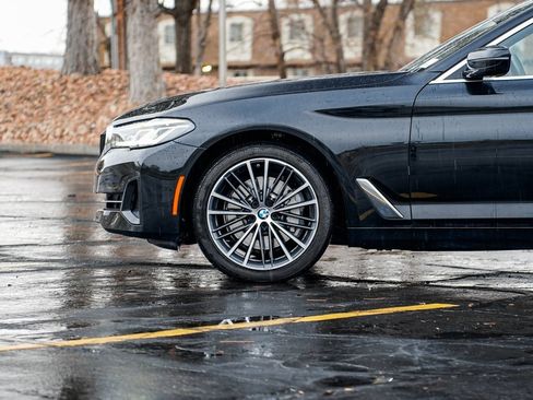Used 2022 BMW 530i w/ Convenience Package image 8