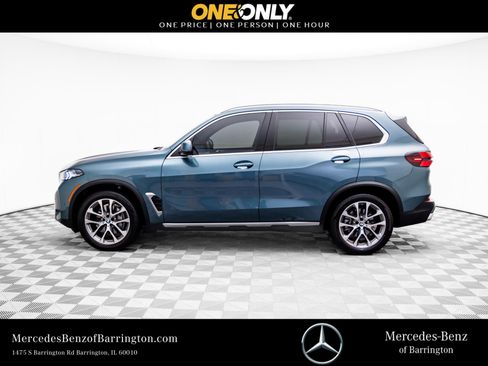 Used 2024 BMW X5 xDrive40i w/ Parking Assistance Package image 2