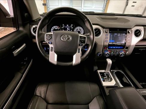 Used 2018 Toyota Tundra Limited w/ Limited Premium Package AWD/4WD image 5