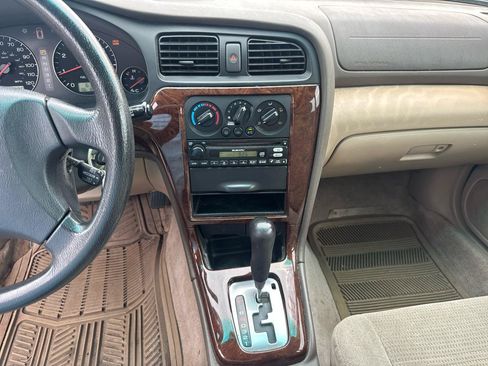 Used 2003 Subaru Outback Wagon AWD/4WD image 10