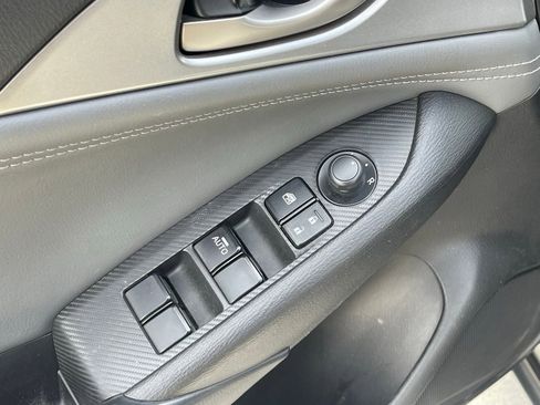 Used 2019 MAZDA CX-3 Touring image 6