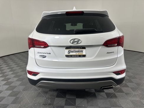 Used 2017 Hyundai Santa Fe Sport image 4