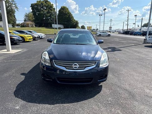 Used 2011 Nissan Altima 2.5 S FWD image 3