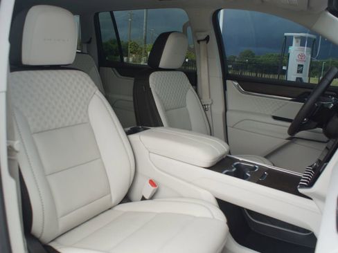 Used 2025 GMC Acadia Denali w/ LPO, Floor Liner Package FWD image 26