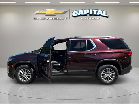 Used 2023 Chevrolet Traverse LT FWD image 10
