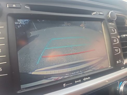 Used 2019 Toyota Highlander XLE w/ Protection Package #3 image 21