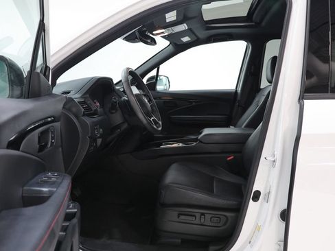 Used 2024 Honda Passport Black Edition image 19