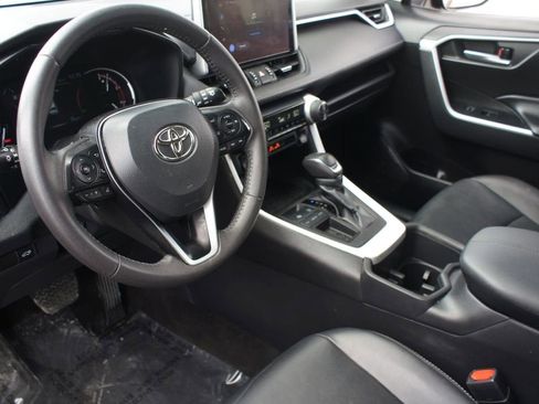 Used 2023 Toyota RAV4 XLE Premium FWD image 13