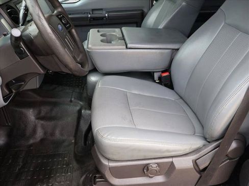 Used 2016 Ford F250 XL w/ Power Equipment Group AWD/4WD image 18