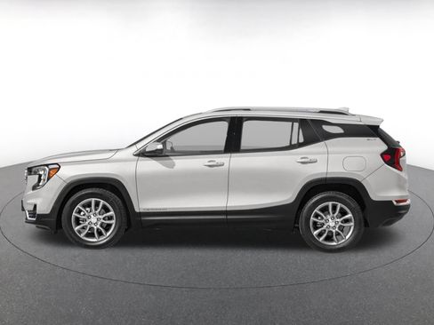 Used 2024 GMC Terrain SLE FWD image 3