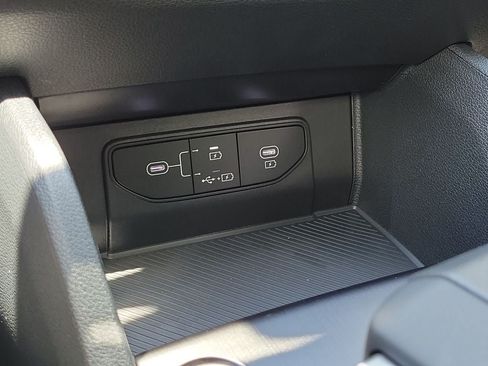 New 2026 Kia Sportage LX w/ LX Convenience Package FWD image 17