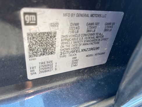 Used 2022 GMC Sierra 1500 Denali w/ Denali Premium Package AWD/4WD image 11