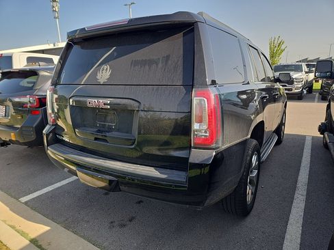 Used 2017 GMC Yukon SLE w/ SLE Value Package AWD/4WD image 3