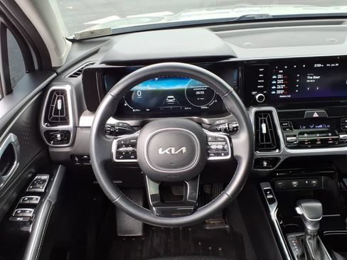 Certified 2023 Kia Sorento SX AWD/4WD image 17