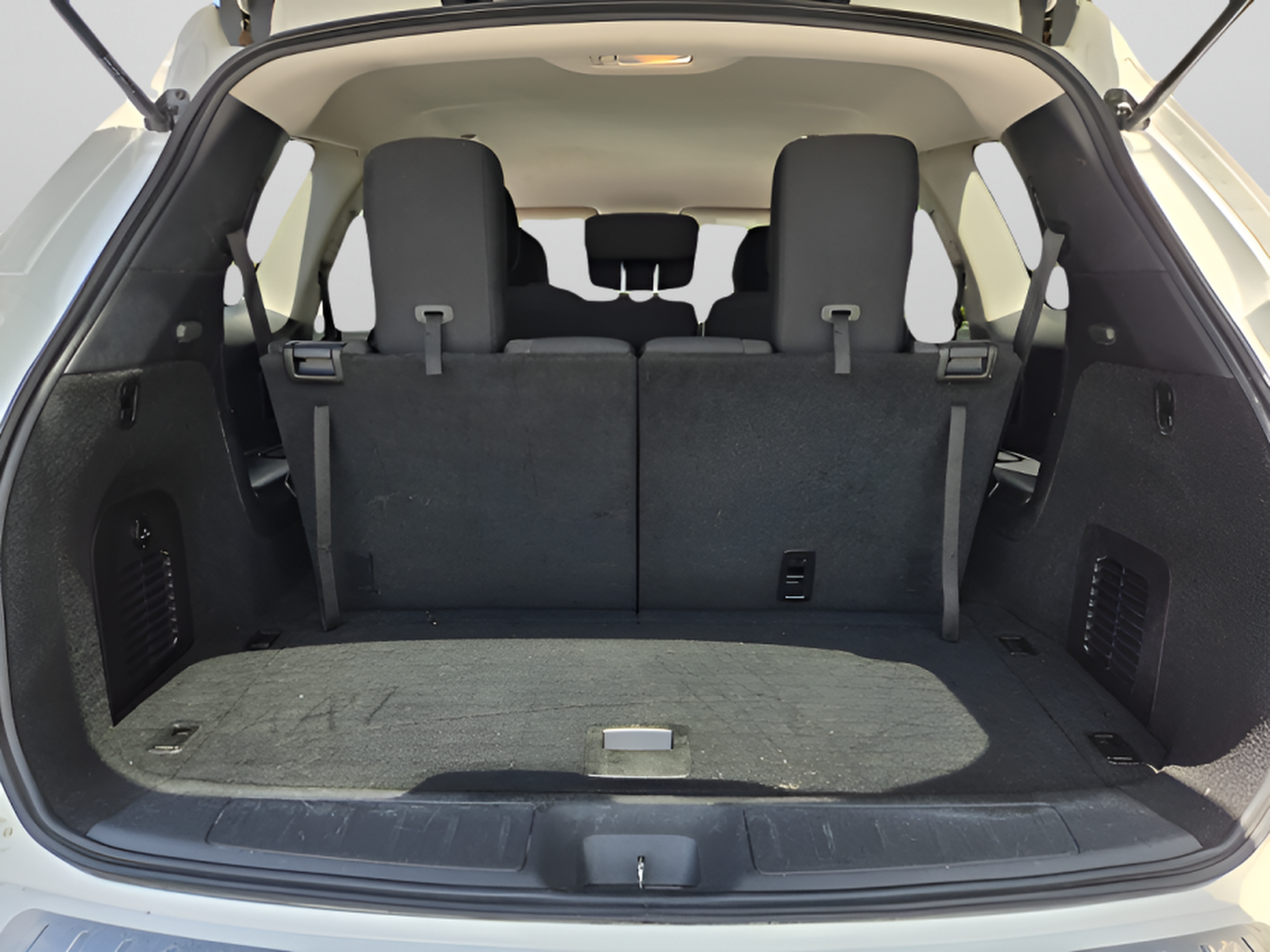 Used 2020 Nissan Pathfinder SV AWD/4WD image 27