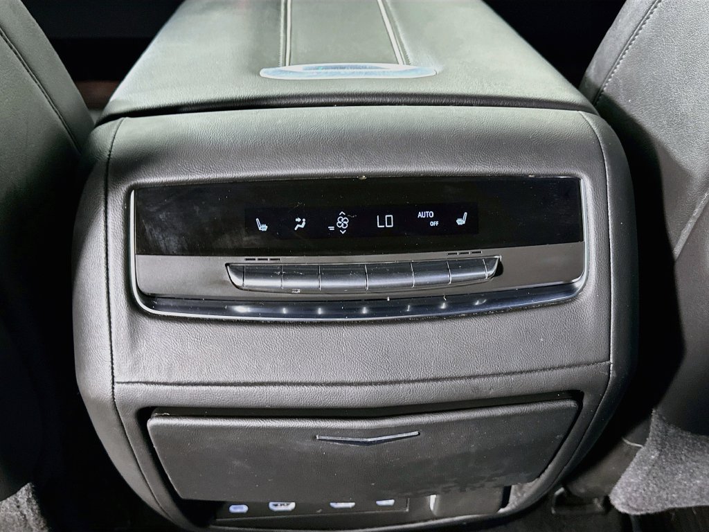 Used 2021 Cadillac Escalade Sport w/ Driver Assist Tech Package AWD/4WD image 34