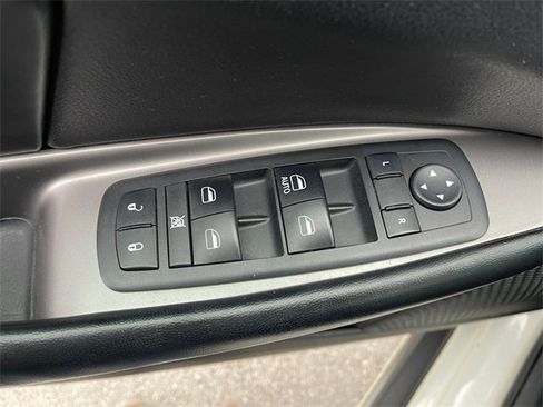 Used 2017 Dodge Journey Crossroad image 29