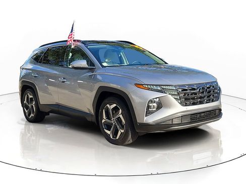 Used 2024 Hyundai Tucson Limited FWD image 2