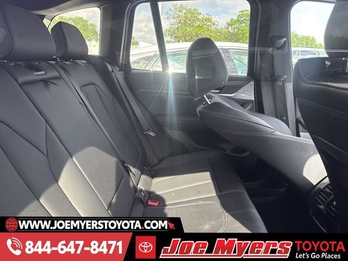 Used 2024 BMW X3 sDrive30i image 4