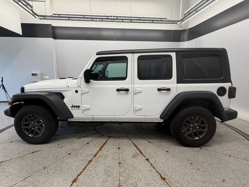 Certified 2026 Jeep Wrangler Unlimited Sport AWD/4WD image 12