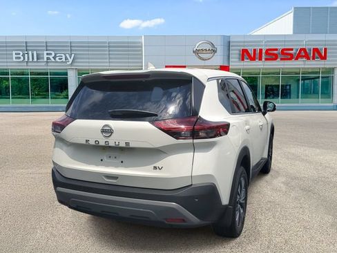 Used 2023 Nissan Rogue SV FWD image 4