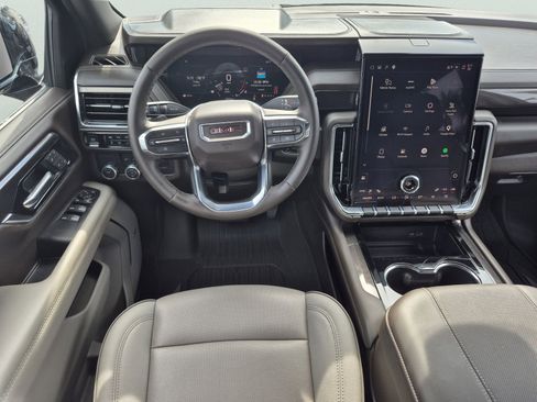 Used 2025 GMC Yukon XL Elevation RWD image 14