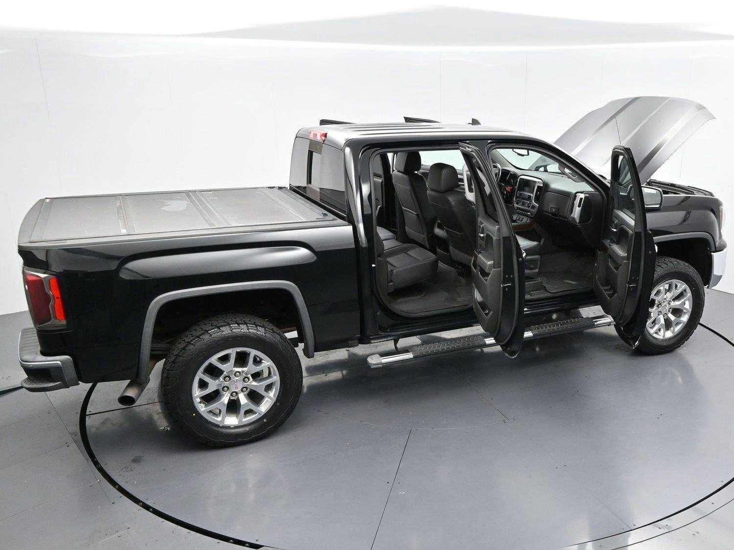 Used 2017 GMC Sierra 1500 SLT w/ Enhanced Driver Alert Package AWD/4WD image 37