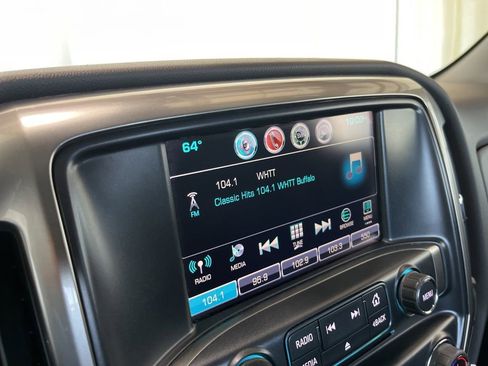 Used 2017 Chevrolet Silverado 1500 LT w/ Redline Edition AWD/4WD image 11
