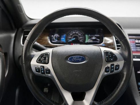 Used 2013 Ford Taurus Limited image 12