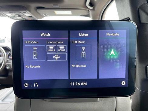 Used 2021 GMC Yukon SLT w/ SLT Premium Package image 48