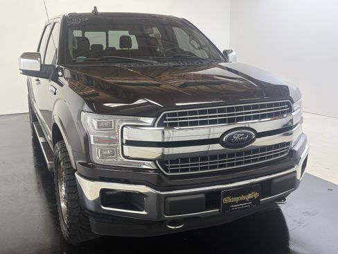 Used 2018 Ford F150 Lariat w/ Equipment Group 502A Luxury image 7