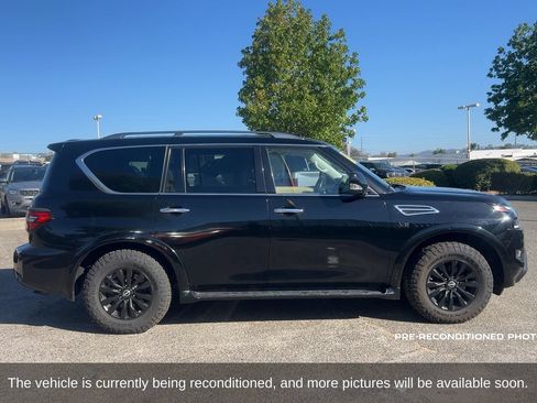 Used 2021 Nissan Armada SV RWD image 4
