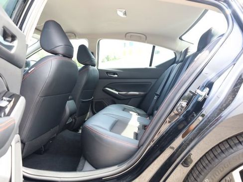 Used 2025 Nissan Altima 2.5 SR FWD image 28